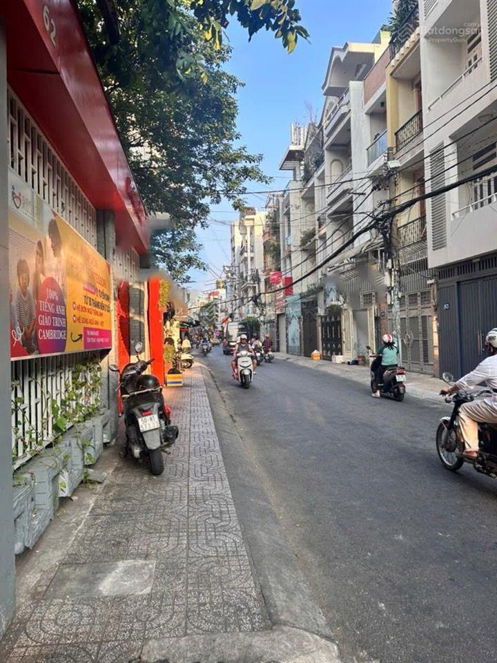 Mặt tiền sát khu bàu cát có lề đường, thuận tiện kinh doanh tất cả các ngành nghề di chuyển dễ dàng