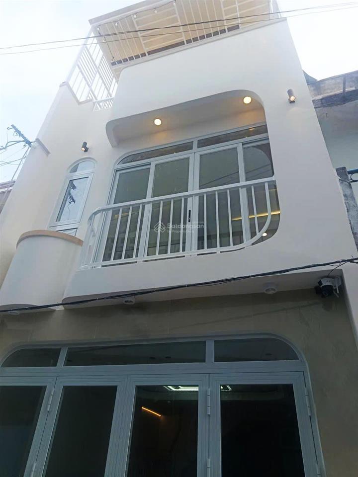 Nhà đường trần văn quang, hẻm xe hơi thông khắp nơi, nhà mới xây xong, tặng toàn bộ nội thất.