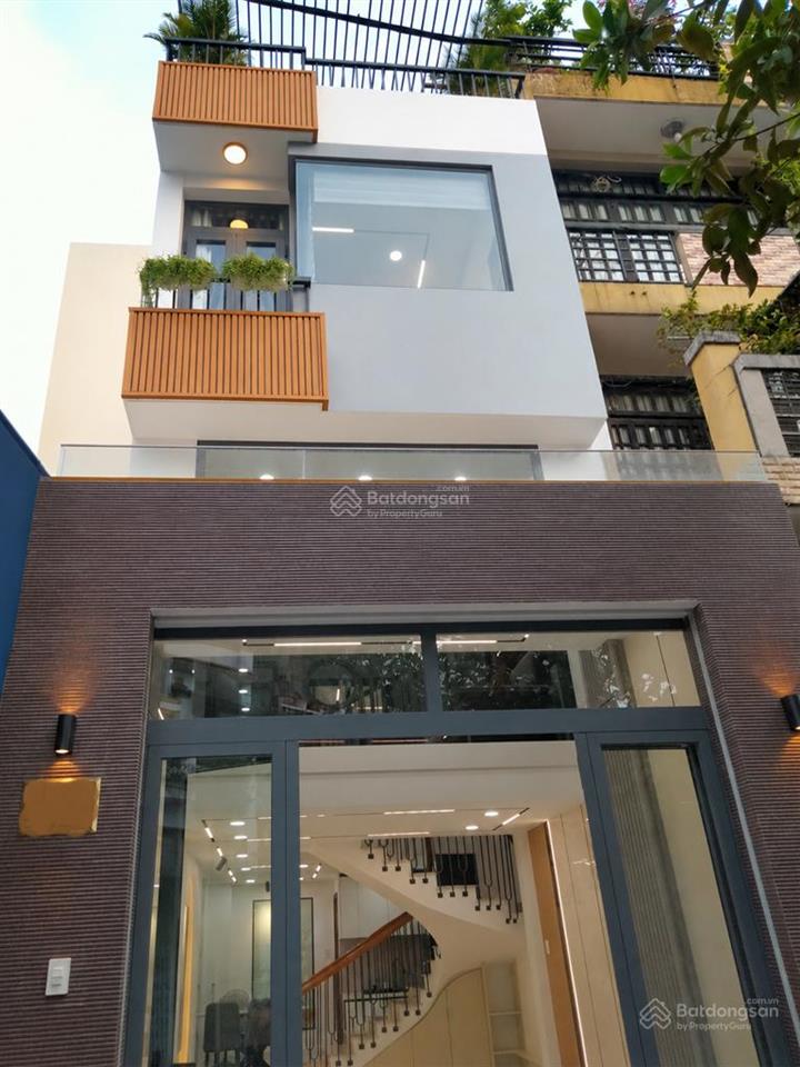 Nhà gần chợ hồng lạc, ngay sát mặt tiền đường, nhà mới xây xong, tặng toàn bộ nội thất.