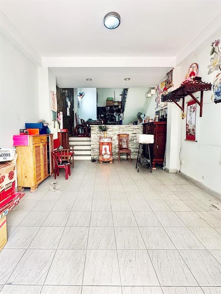 Nhà đường ông ích khiêm sát đầm sen, hẻm xe hơi, thông thoáng khu dân trí, thuận tiện kinh doanh.