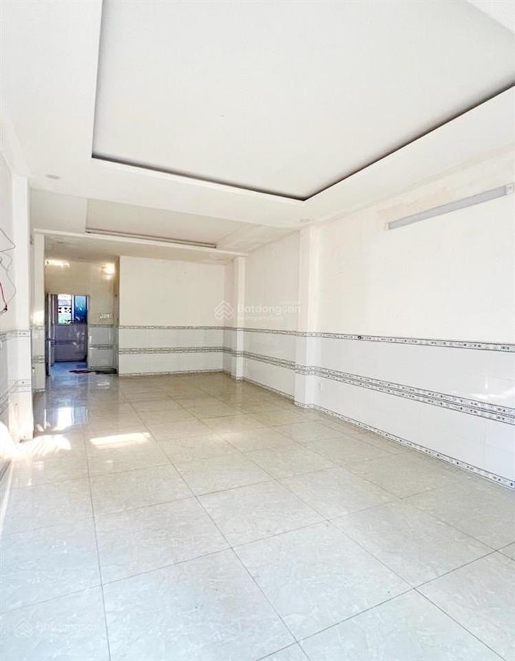 Nhà sát đường lãnh binh thăng, hẻm xe tải khu lô thông, thuận tiện kinh doanh buôn bán và di chuyển