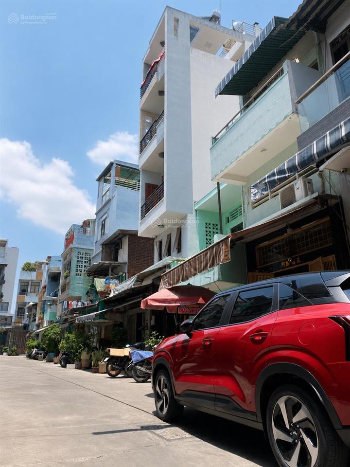 Nhà đường trịnh đình trọng, hẻm 6m ôtô ngủ được trong nhà, khu dân trí cao, thuận tiện di chuyển .