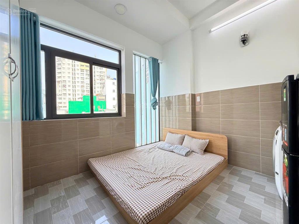 Căn hộ dịch vụ ngay âu cơ và lê đại hành, hẻm 4m đang cho thuê có dòng tiền ổn định.