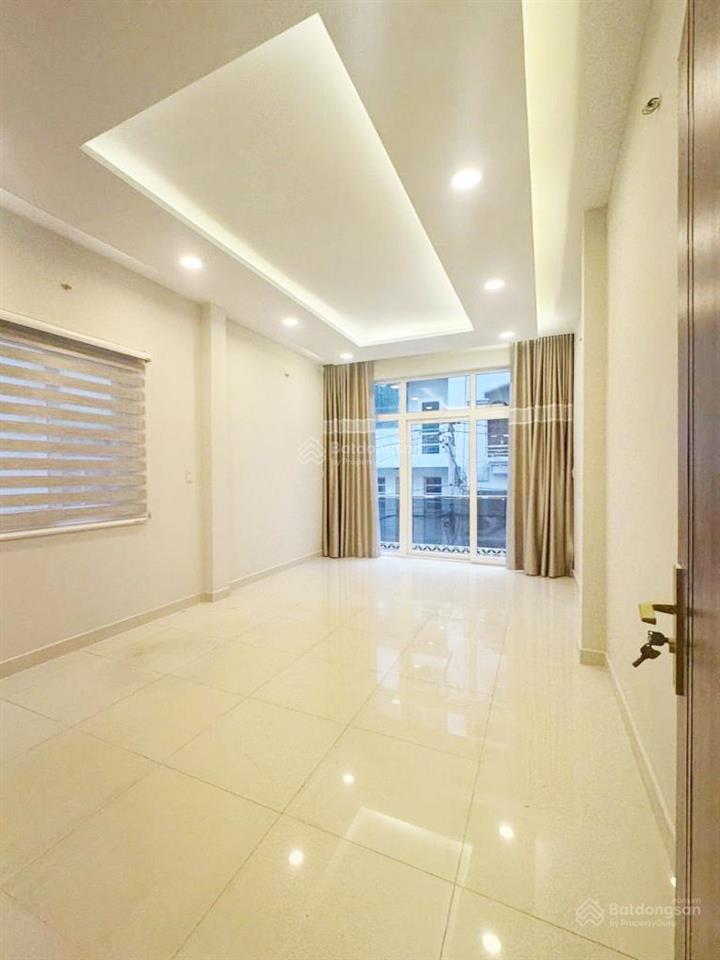 Nhà đường lãnh binh thăng, hẻm ôtô tránh nhau đậu được ngày đêm thoải mái, tiện ích bao quanh.