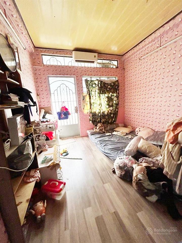 Hẻm xe tải đường hàn hải nguyên nhà 2 mặt hẻm khu dân trí, thuận tiện kinh doanh và di chuyển .