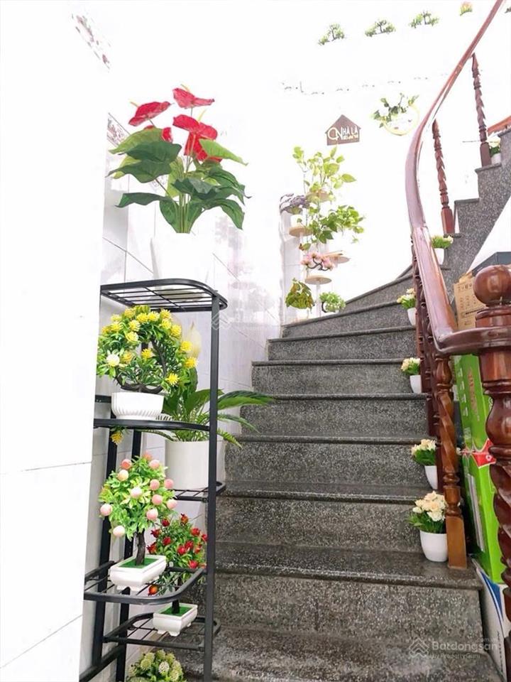 Nhà đường lý thường kiệt ngay chợ ông địa, hẻm ba gác thông nhiều hướng , tiện ích bao quanh .
