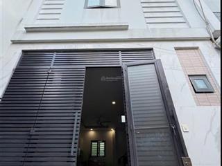 Hẻm ôtô đường lý thường kiệt , tiện đầy đủ , thuận tiện di chuyển và kinh doanh .