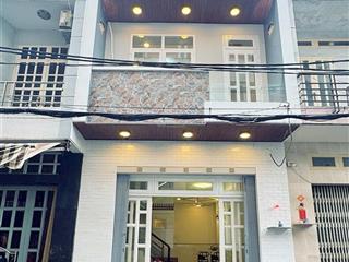 Nhà ngay phạm văn chí và mai xuân thưởng, hẻm 6m ôtô tránh nhau, gần chợ lớn, thuận tiện kinh doanh