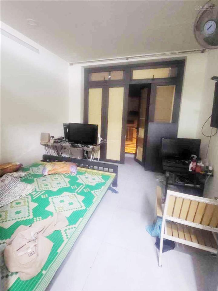 Nhà đường cmt 8 hẻm nhựa 6m, khu dân trí cao, q10 giáp q3, tiện ích bao quanh, thuận tiện di chuyển