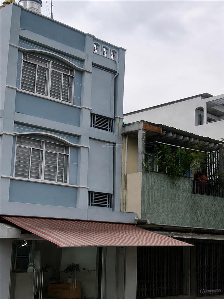 Nhà mặt tiền đường lạc long quân q tân bình, thuận tiện kinh doanh đa ngành nghề.