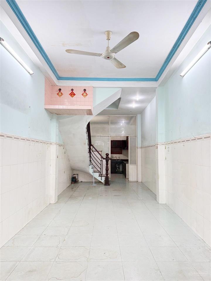 Mặt tiền kinh doanh sát lê đại hành, gần 3 tháng 2 thuận tiện di chuyển tất cả quận.