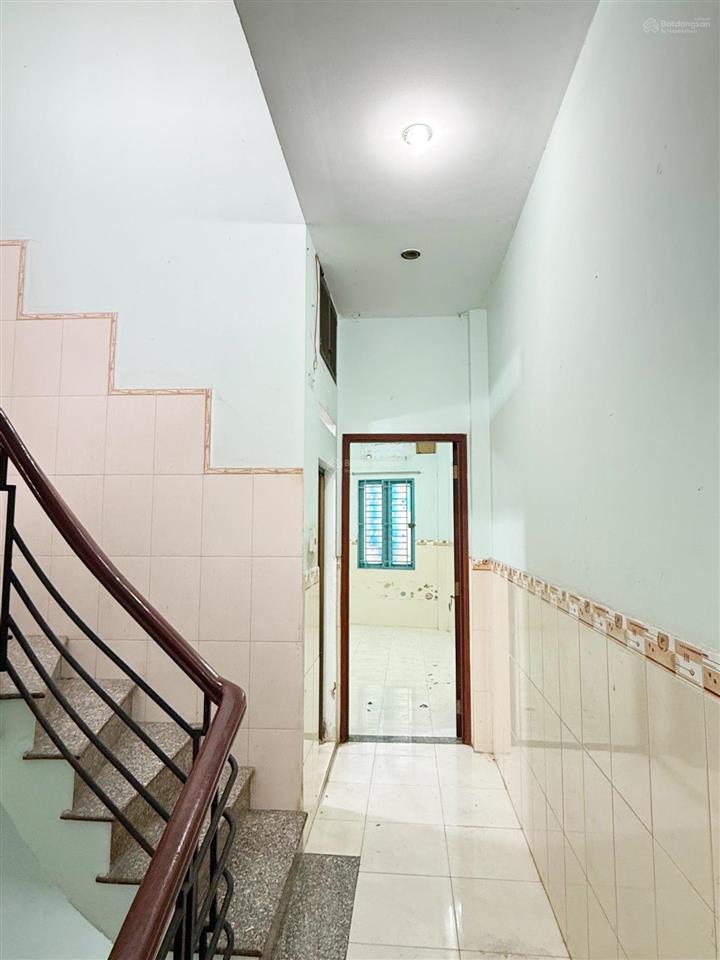 Mặt tiền kinh doanh sát lê đại hành, gần 3 tháng 2 thuận tiện di chuyển tất cả quận.