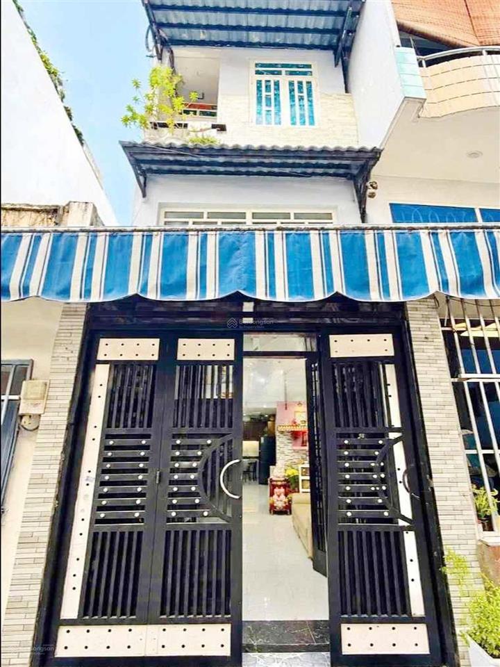 Nhà đường lạc long quân gần chợ tân bình, đại học bách khoa, khu dân trí, thuận tiện di chuyển.