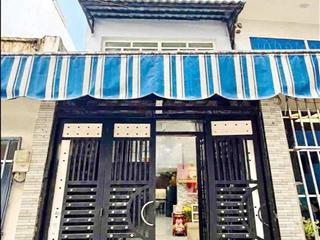 Nhà đường lạc long quân gần chợ tân bình, đại học bách khoa, khu dân trí, thuận tiện di chuyển.