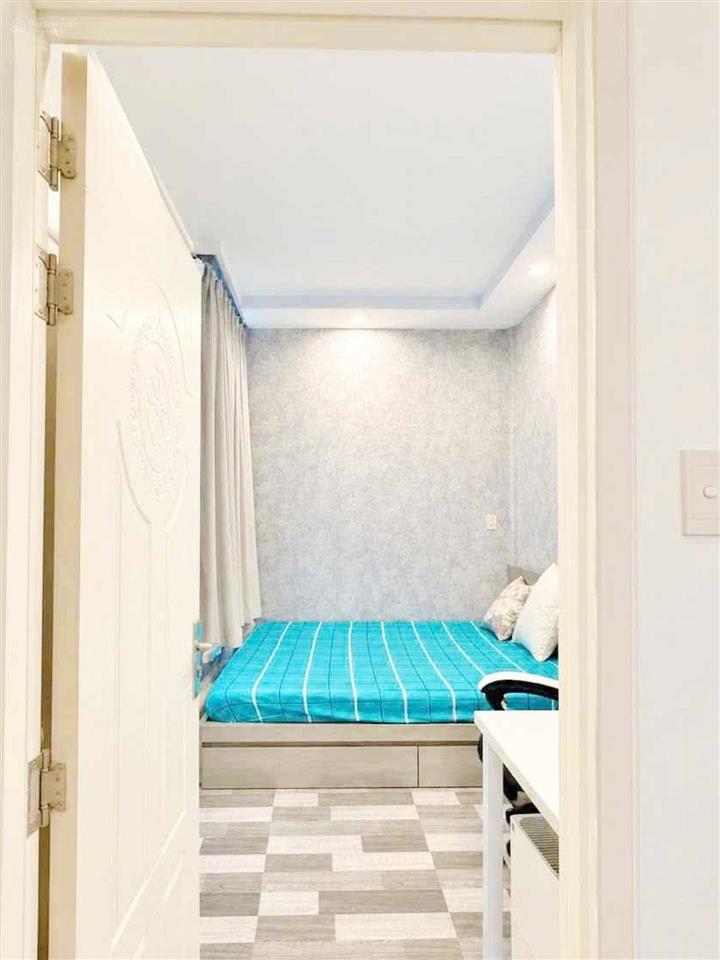Nhà đường lạc long quân gần chợ tân bình, đại học bách khoa, khu dân trí, thuận tiện di chuyển.