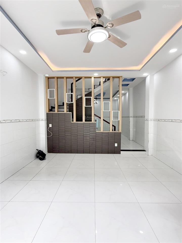 Nhà kênh tân hóa, sát cv đầm sen, hẻm 4m khu, tiện ích bao quanh, nhà không lộ giới, pháp lý chuẩn.