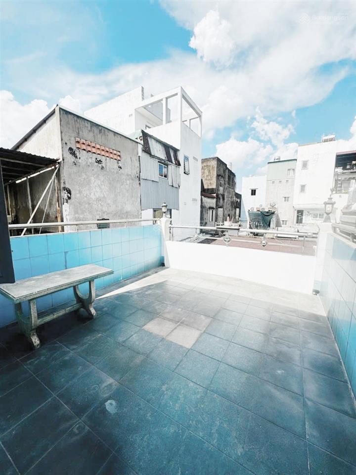 Nhà đường lê thị bạch cát, hẻm 4m khu dân trí, tiện ích bao quanh, thuận tiện di chuyển.