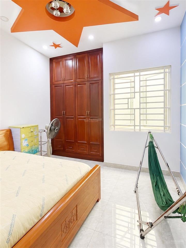 Nhà kênh tân hóa, gần cv đầm sen, hẻm 6m có công viên mini, khu dân trí, tiện ích đầy đủ.