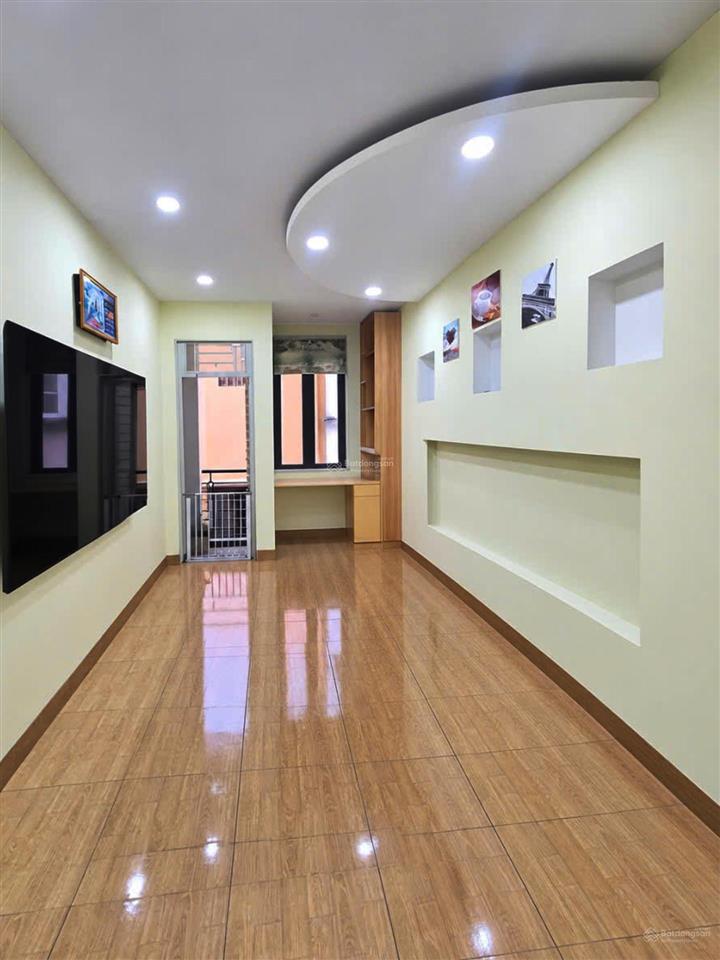 Nhà sư vạn hạnh, hẻm 5m thông, thuận tiện vừa ở vừa kinh doanh, di chuyển dễ dàng các quận.