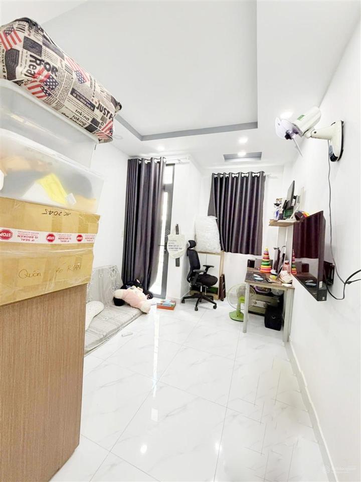 Nhà đường ông ích khiêm, hẻm 6m, khu dân trí, tiện ích bao quanh, sổ vuông a4.