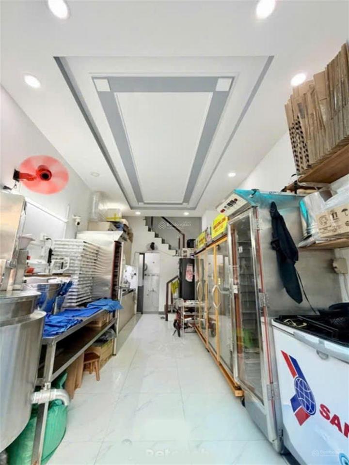 Nhà đường ông ích khiêm, hẻm 6m, khu dân trí, tiện ích bao quanh, sổ vuông a4.