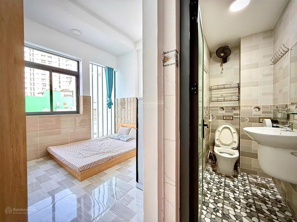 Căn hộ dịch vụ ngay âu cơ, hẻm 4m đang cho thuê có dòng tiền ổn định, phù hợp vừa ở vừa cho thuê