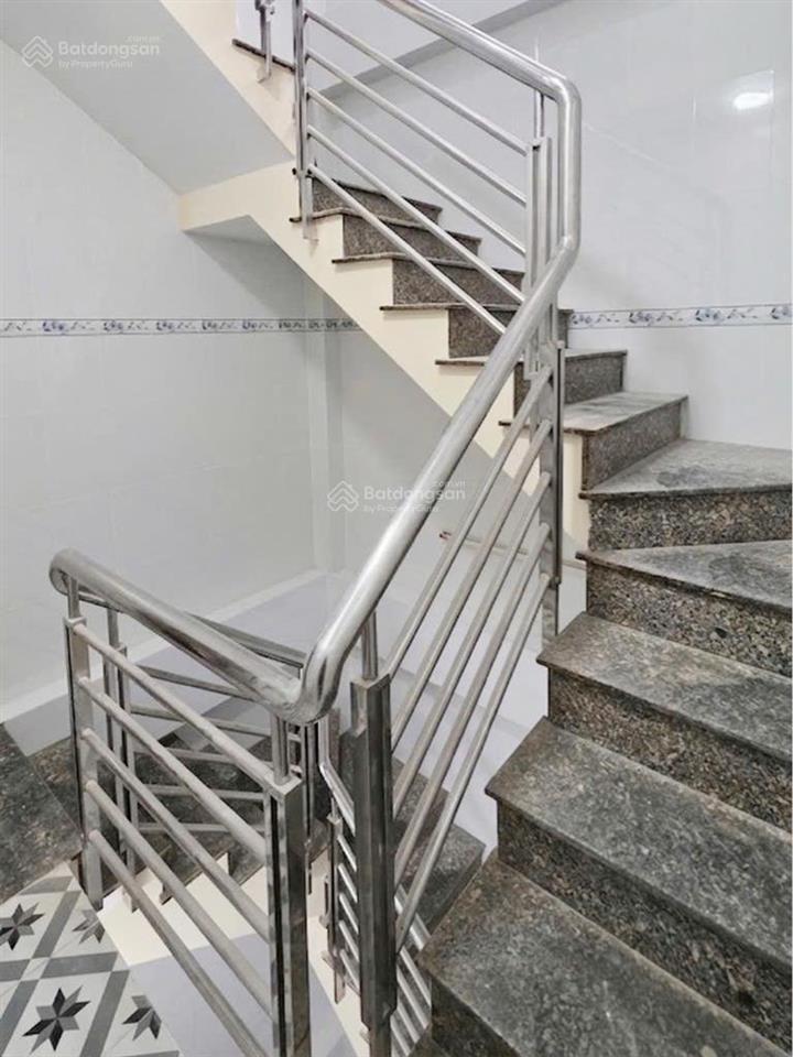 Nhà 3 tháng 2 q11, hẻm xe tải thông sát mặt tiền, đang kinh doanh căn hộ dịch vụ, dòng tiền ổn định