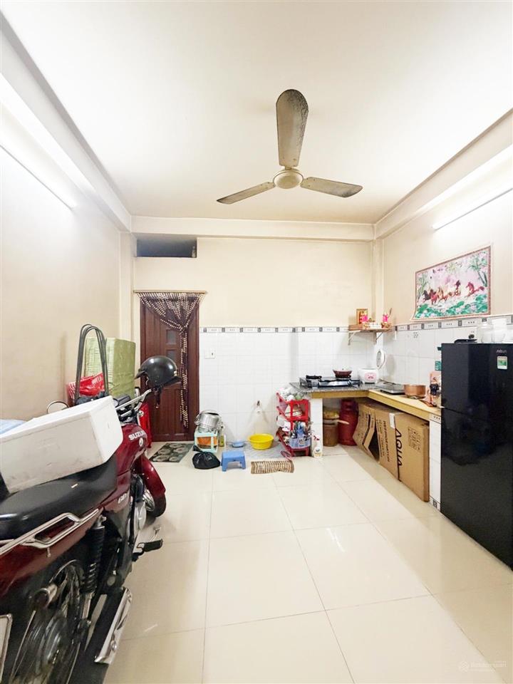 Nhà đường hồng lạc, gần chợ tân bình hẻm 4m thông khu dân trí, tiện ích đầy đủ di chuyển thuận tiện