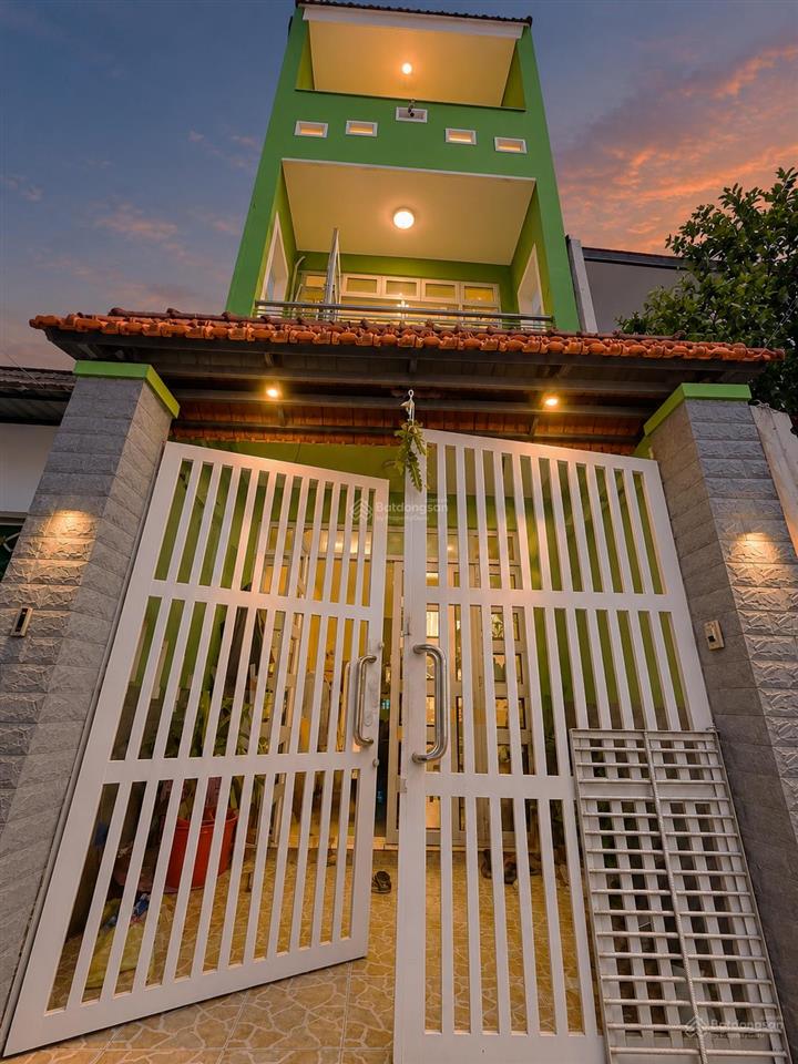 Nhà đường hồng lạc, gần chợ tân bình hẻm 4m thông khu dân trí, tiện ích đầy đủ di chuyển thuận tiện