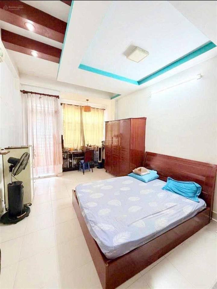 Nhà nguyễn ngọc lộc, sát 3t2, hẻm ô tô đậu cửa, tiện ích bao quanh, di chuyển thuận tiện các quận.