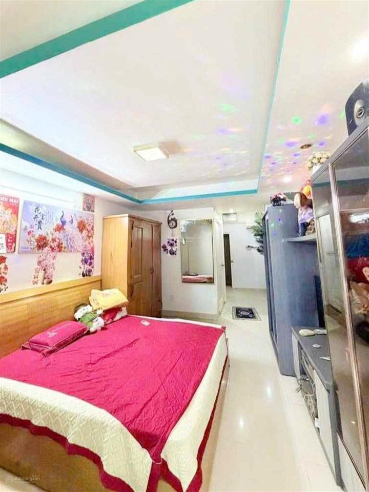 Nhà nguyễn ngọc lộc, sát 3t2, hẻm ô tô đậu cửa, tiện ích bao quanh, di chuyển thuận tiện các quận.