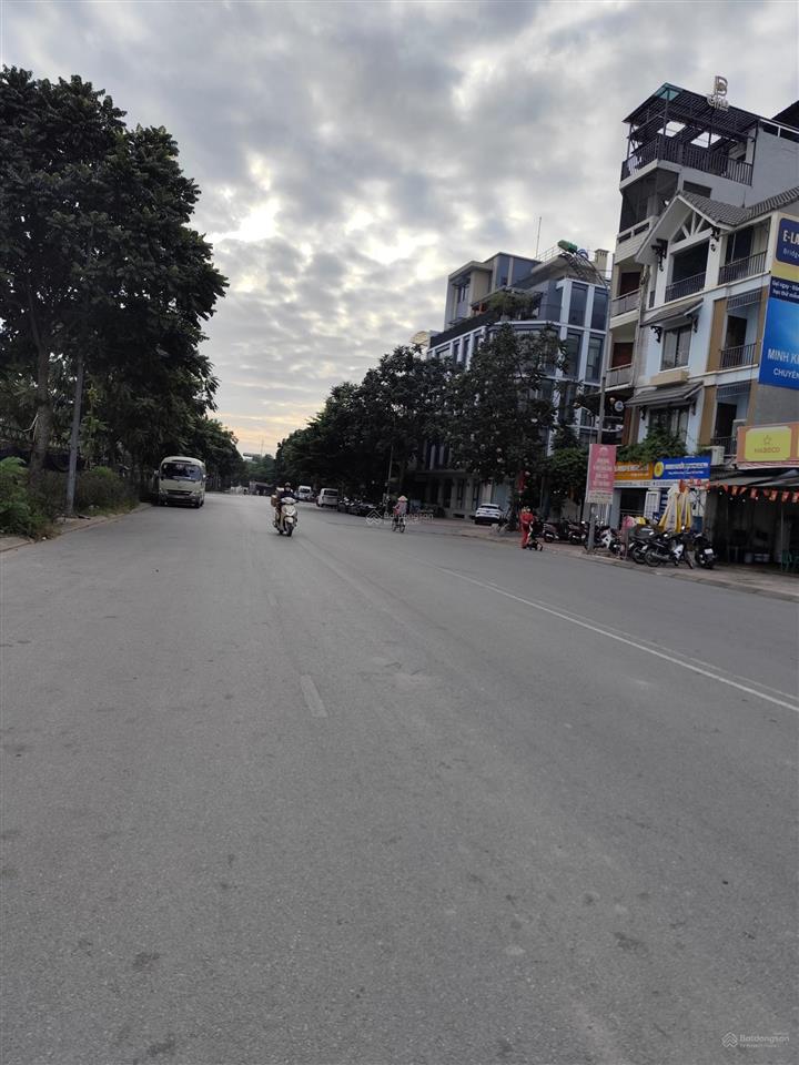 Bán đất phân lô đấu giá việt hưng 85m² , mt 5m vỉa hè ôtô tránh giá chào 24,9 tỷ tl .