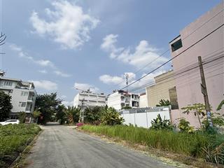 Bán nhà 4 tầng 90m2, đường 16m, gần công viên, song hành xa lộ hà nội, phước long a, quận 9
