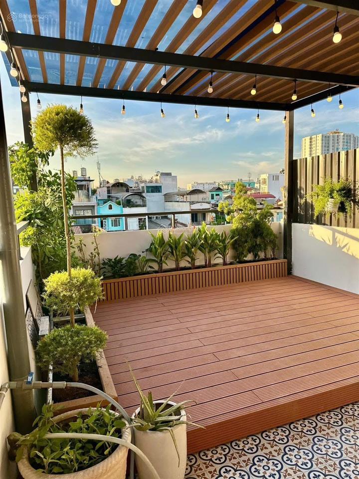 Nhà sát vincom q9  chỉ nhỉnh 5tỷ, 50m2, xe hơi thông, lê văn việt, hiệp phú, q9
