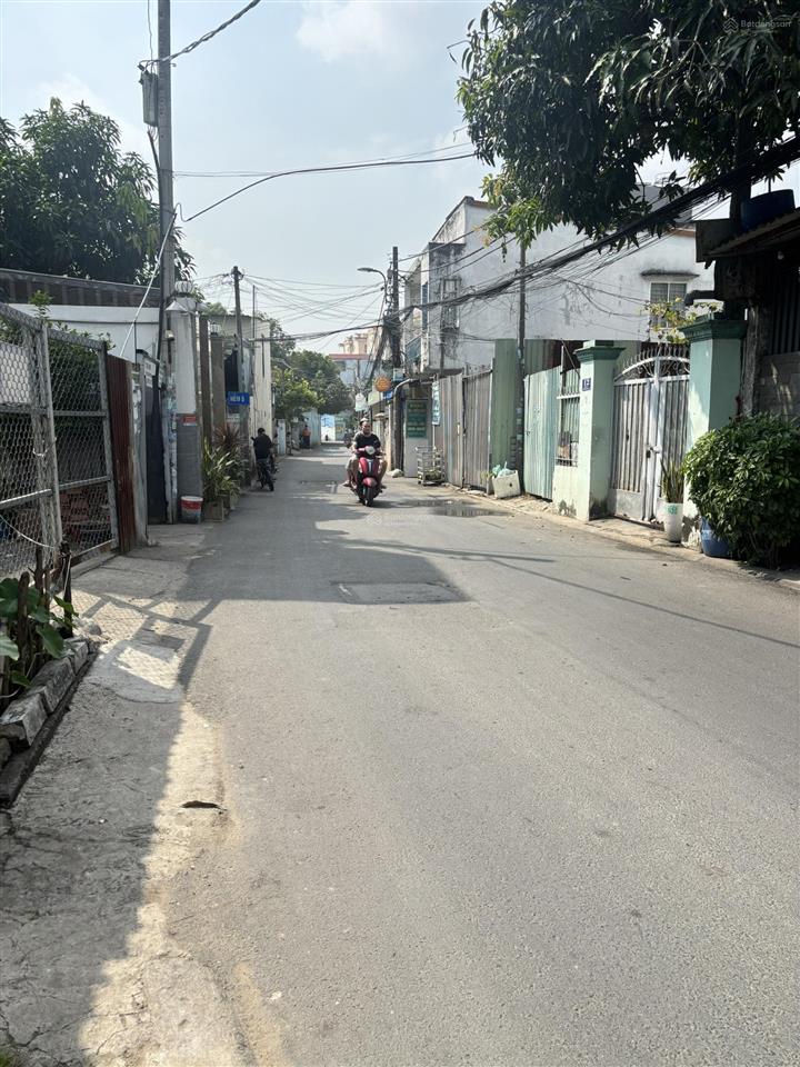 Bán nhà tây hòa 90m², chỉ 7,95 tỷ, đường 8m, có sân để ô tô, phước long a, quận 9