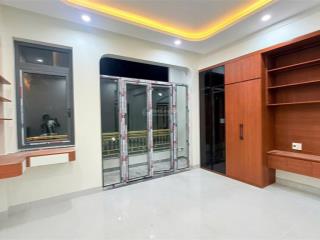 Bán gấp trước tết giảm 400tr, nhà btct 4pn, 5wc, gần chợ tăng nhơn phú a , 81m2, chỉ còn hơn 7 tỷ