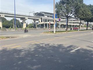 Siêu hiếm, nhà 113m2, ngang khủng 11m trung tâm hiệp phú, cách xa lộ hà nội 100m  chỉ 6tỷ5