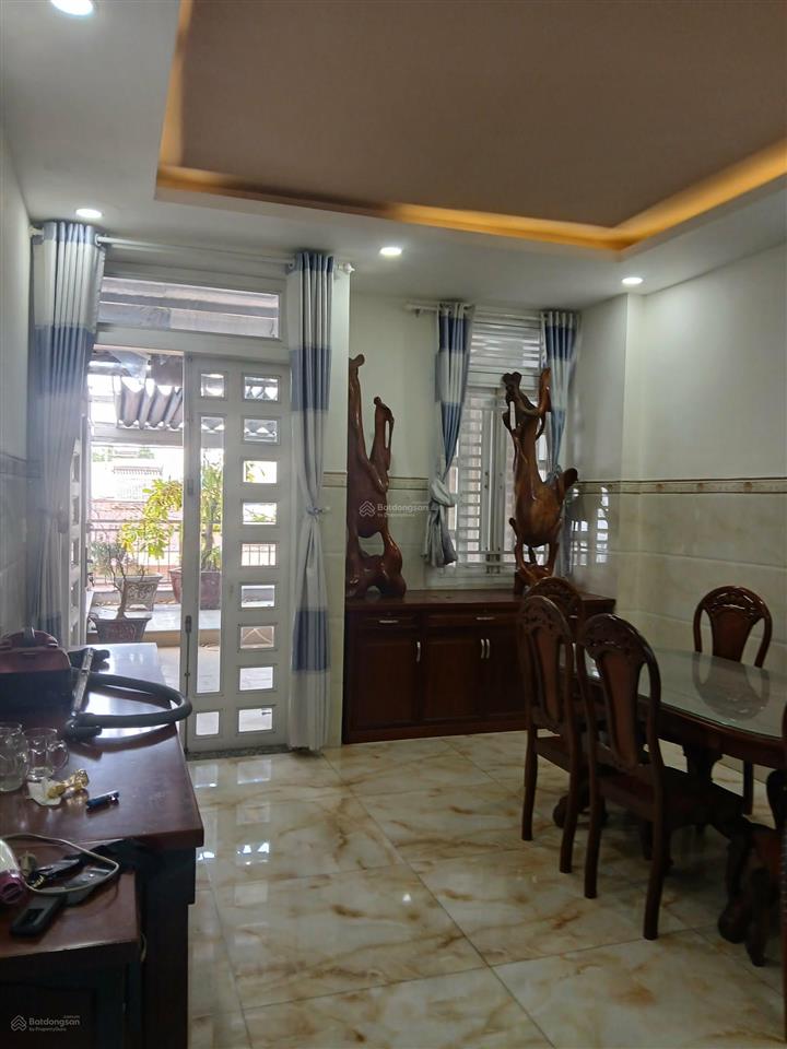 Bán nhà đẹp 70m2 gần đường 185, phước long b, sân xe hơi, quận 9 chỉ hơn 6t