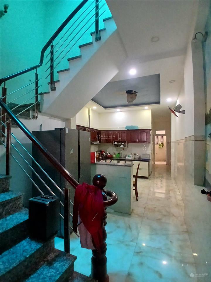 Bán nhà đẹp 70m2 gần đường 185, phước long b, sân xe hơi, quận 9 chỉ hơn 6t