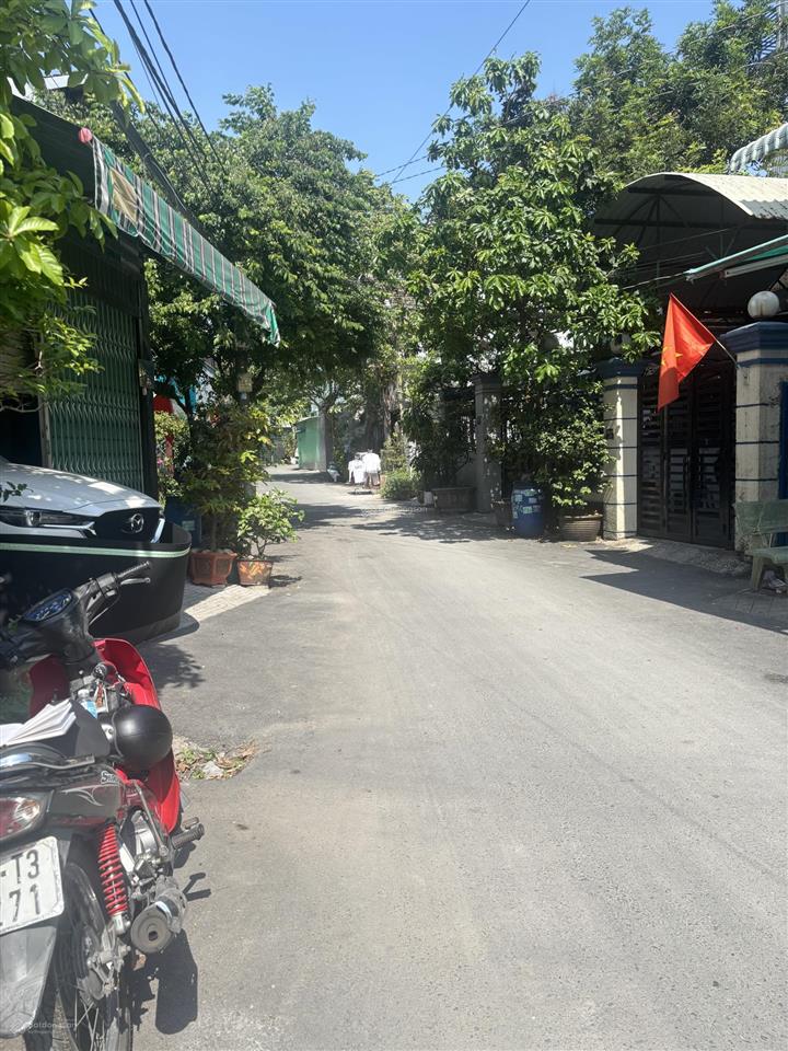Bán nhà hẻm xe hơi chỉ hơn 4 tỷ, đường 2, đình phong phú,trung tâm phường tăng nhơn phú b,quận 9