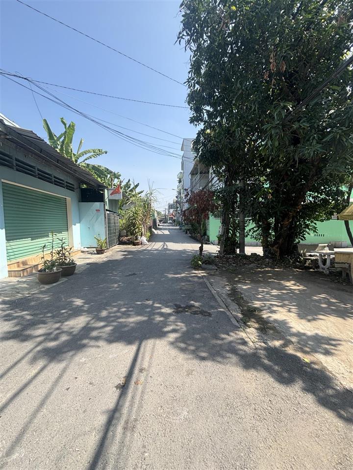 Bán nhà hẻm xe hơi chỉ hơn 4 tỷ, đường 2, đình phong phú,trung tâm phường tăng nhơn phú b,quận 9
