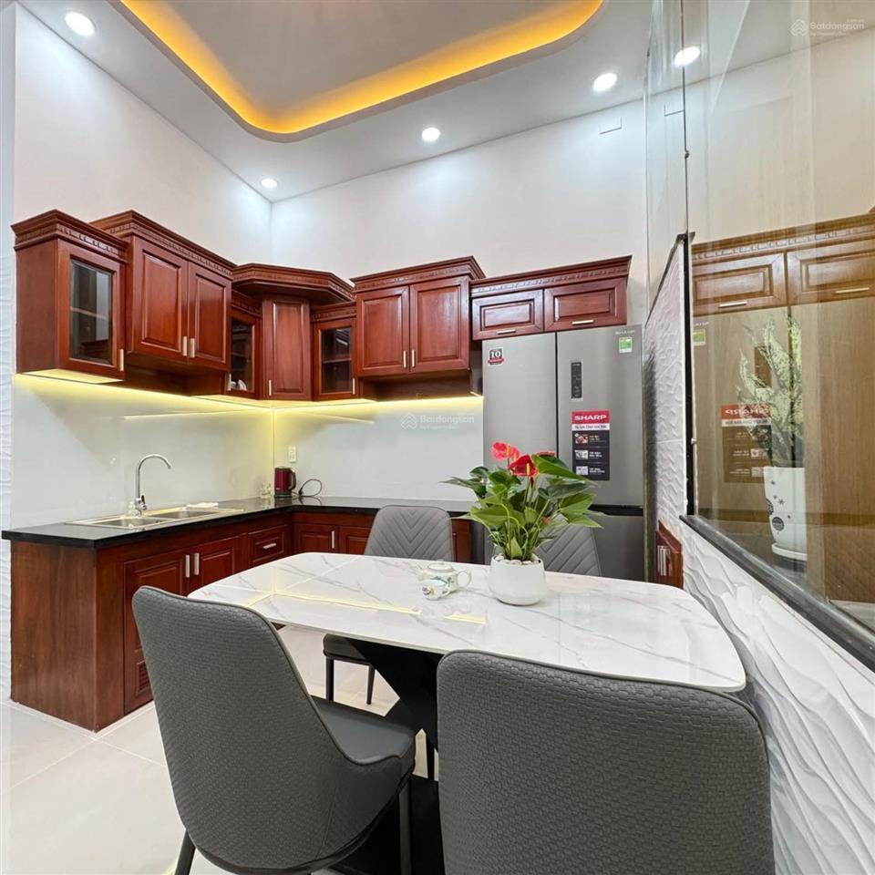 Nhà phân lô hoàng công chất 69m 6 tầng thang máy vỉa hè kinh doanh 19 tỷ