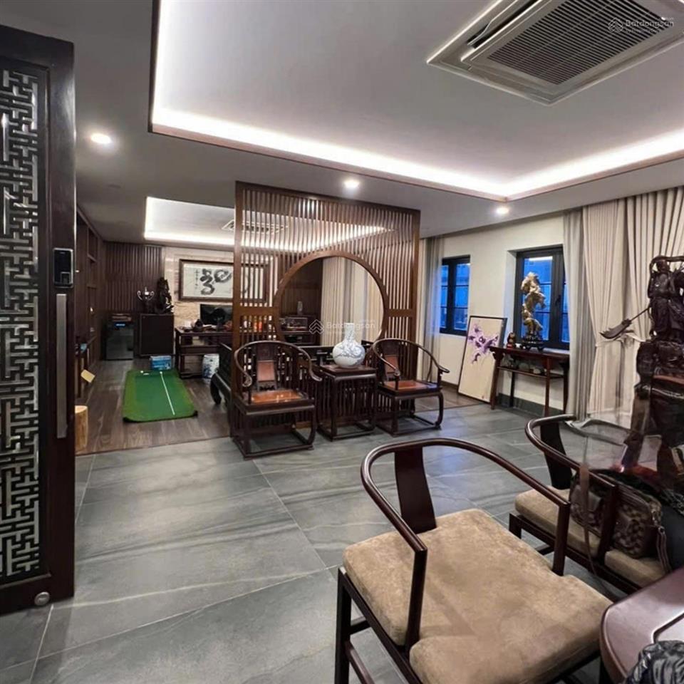 Bán tòa văn phòng mỹ đình lô góc 318m2, giá 136 tỷ