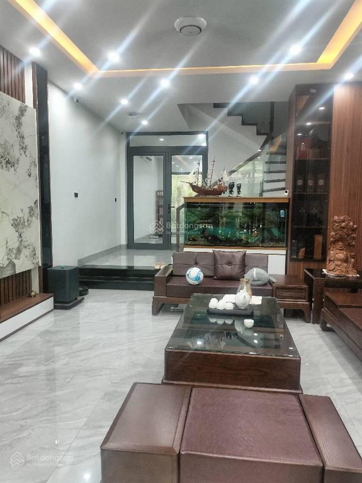Nhà phân lô phú diễn 80m², giá 20 tỷ, nội thất cao cấp, hai mặt thoáng, ô tô tránh ở ngay