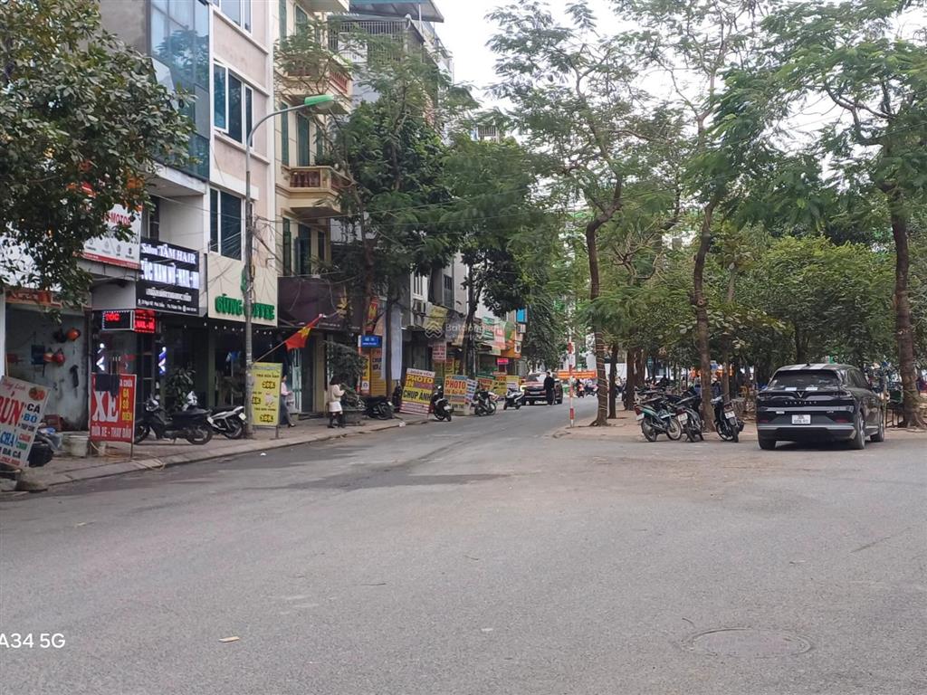 Siêu phẩm phân lô phú diễn 100 m mặt tiền 6.8m giá 35 tỷ