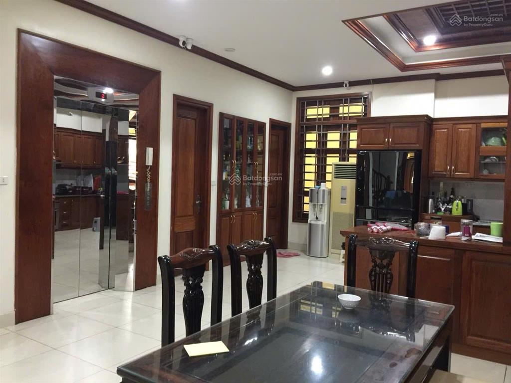 Biệt thự kđt dịch vọng 310m2 5 tầng thang máy hầm 5 ô tô chỉ 90 tỷ