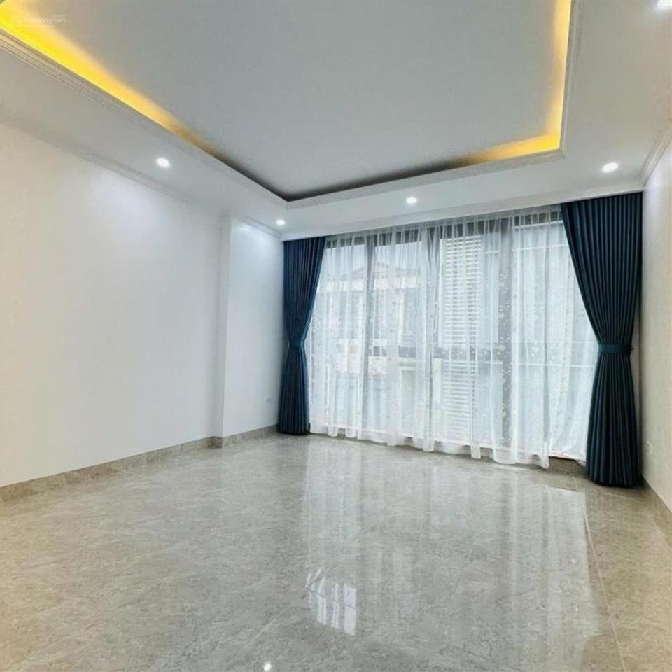 Bán tòa nhà 7 tầng thang máy dương khuê 58m ô tô tránh 34 tỷ
