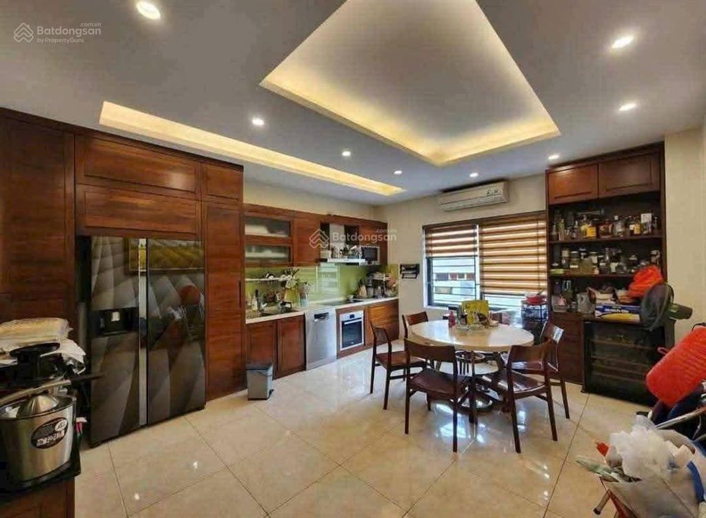 Bán nhà phố phạm văn đồng 40m²  phân lô  ô tô tránh  vị trí thuận tiện, giá hấp dẫn