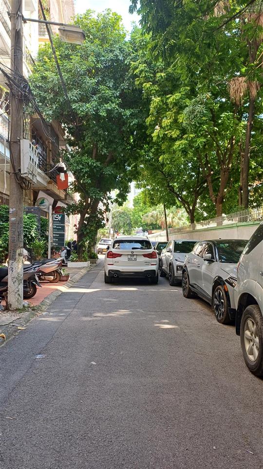 Bán nhà phố mai dịch, lô góc 2 mặt thoáng, ô tô tránh, vỉa hè rộng 64m  2x tỷ