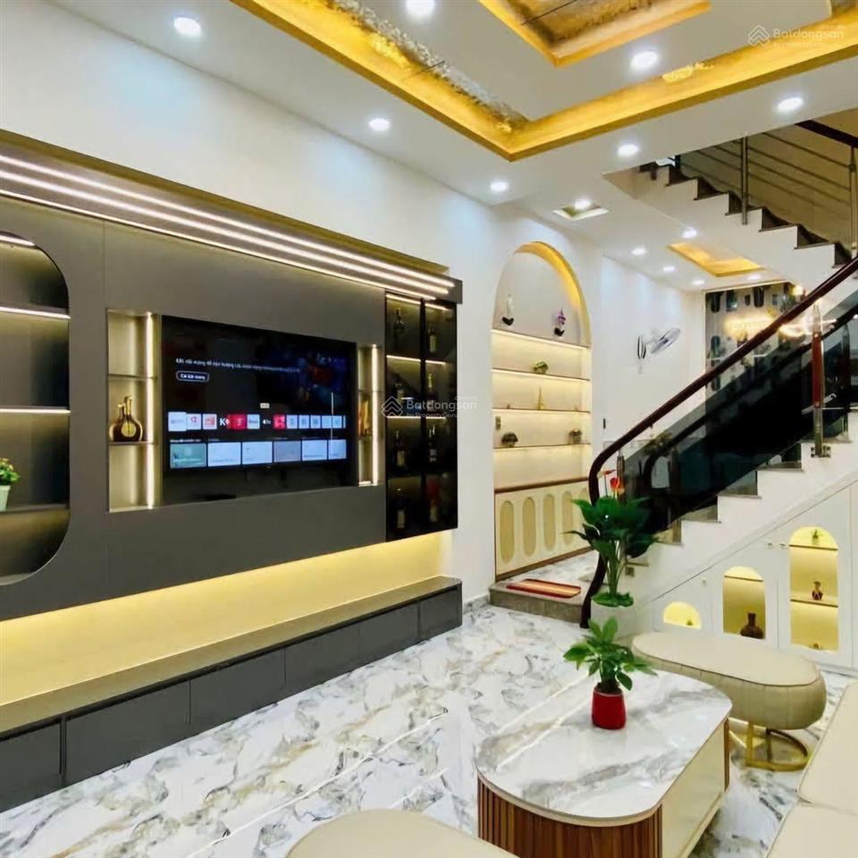 Bán nhà hoàng công chất, khu phú diễn, 52m², ô tô tránh, vỉa hè 4, kinh doanh giá 1x tỷ